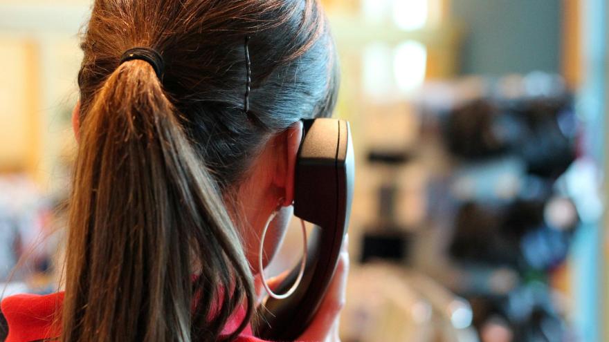 Telefon